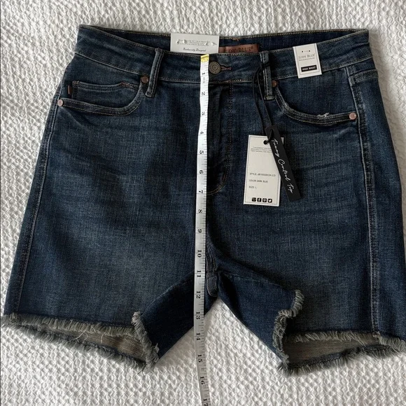 Judy Blue High Waist Tummy Control Cutoff Shorts Dark Wash Raw Hem NWT L - Picture 12 of 12